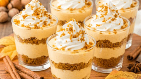 beautiful-display-of-6-pumpkin-pie-in-a-_PKnkrV8AVtK4l8fDn4FmiA_JAQ_1rquSE6Za7X_1UdIfw